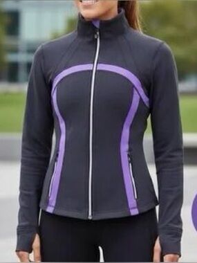227 LULULEMON VTG DEFINED SZ 8 P16 L22.2